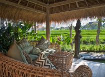 Villa Mannao Estate, Bale dans le jardin